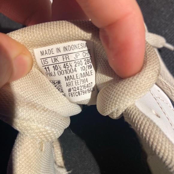 Adidas, grand court sneakers Size US 11, in good shape - Picture 3 of 5